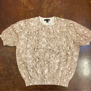 Ladies Ann Taylor Snakeskin Short Sleeve Top